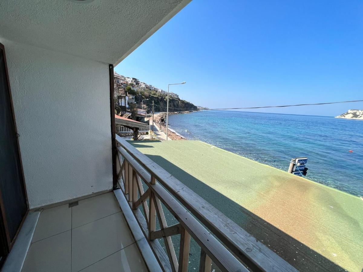 Giritli Rum Meyhanesi & Butik Otel Karaburun  Bagian luar foto