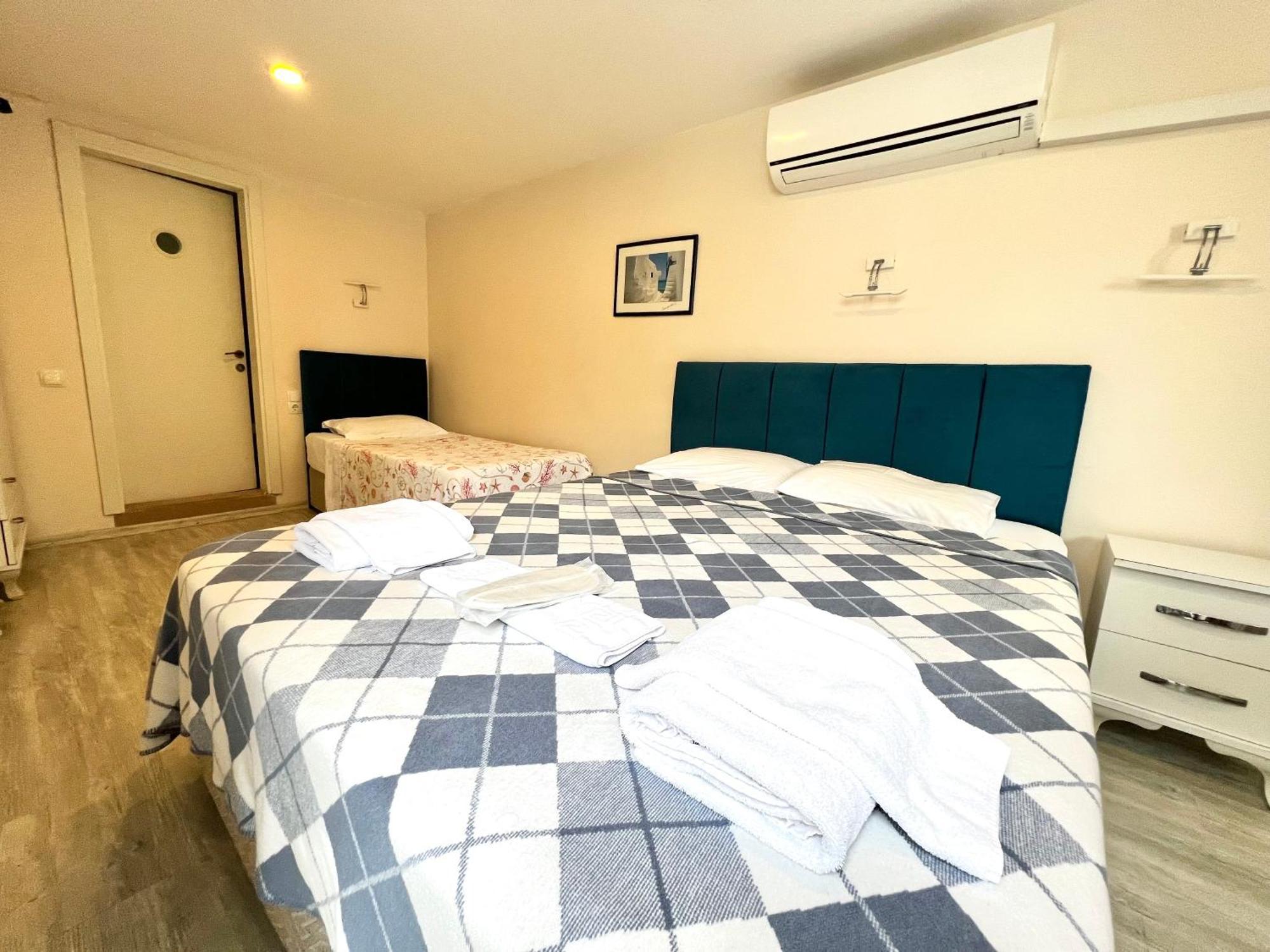 Giritli Rum Meyhanesi & Butik Otel Karaburun  Bagian luar foto